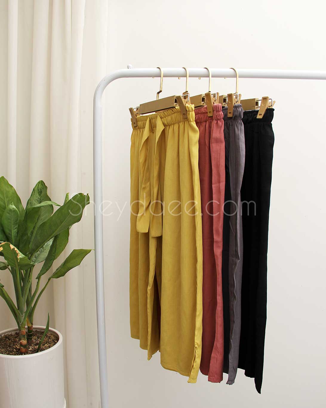 IMG_20230903_005442_845 شلوارک راحتی زنانه